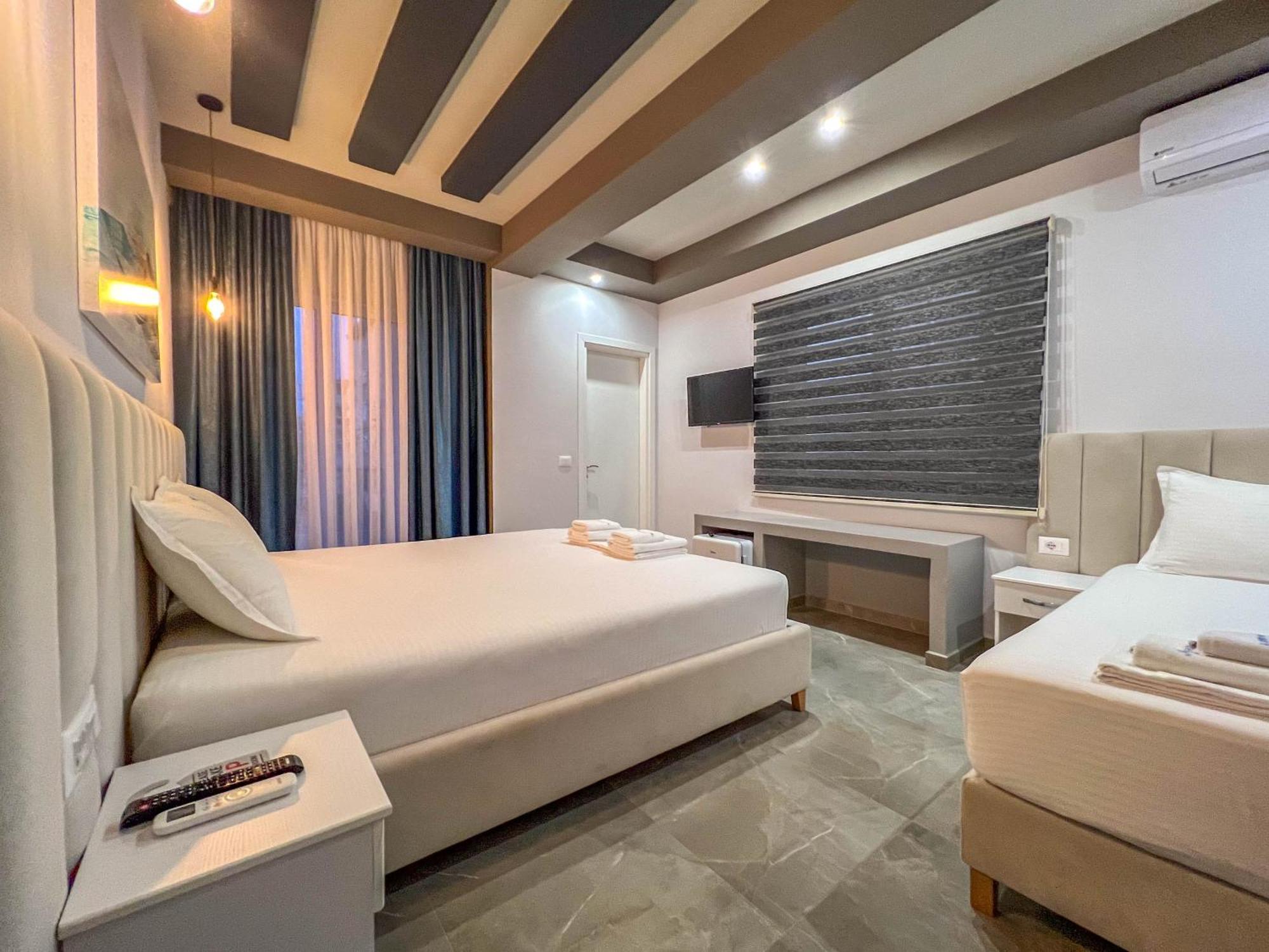 Rumani 3 Islands Hotel Ksamil Esterno foto